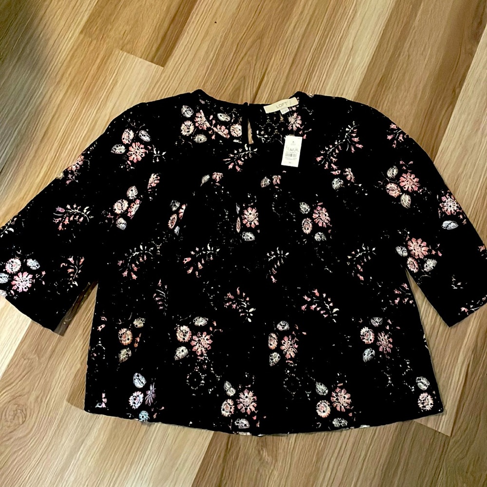 NEW Loft Lace Top